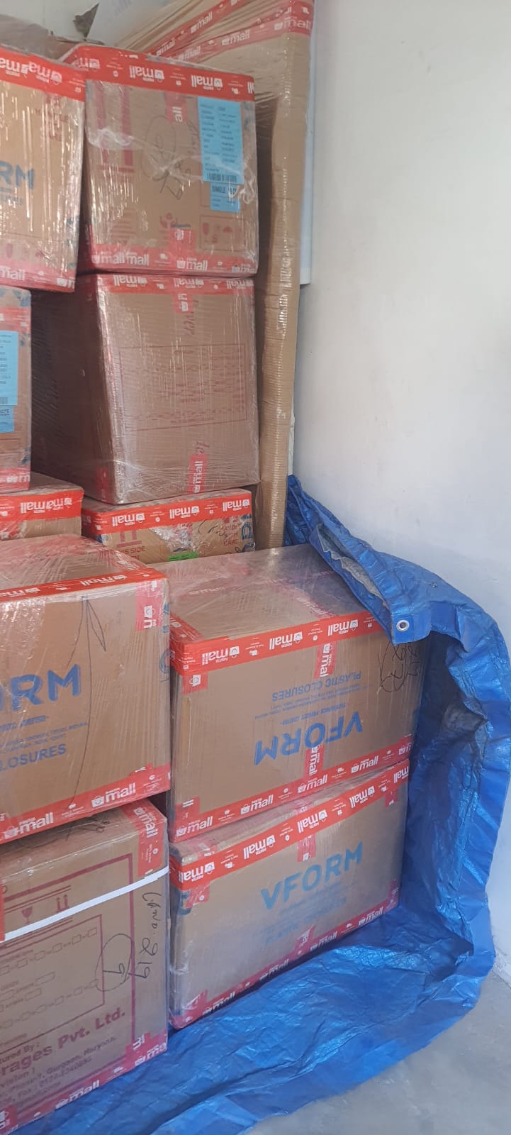 Workstation Storage - V Express Cargo Movers